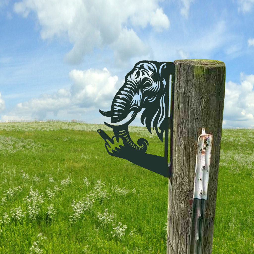 Animal metal art showing middle finger