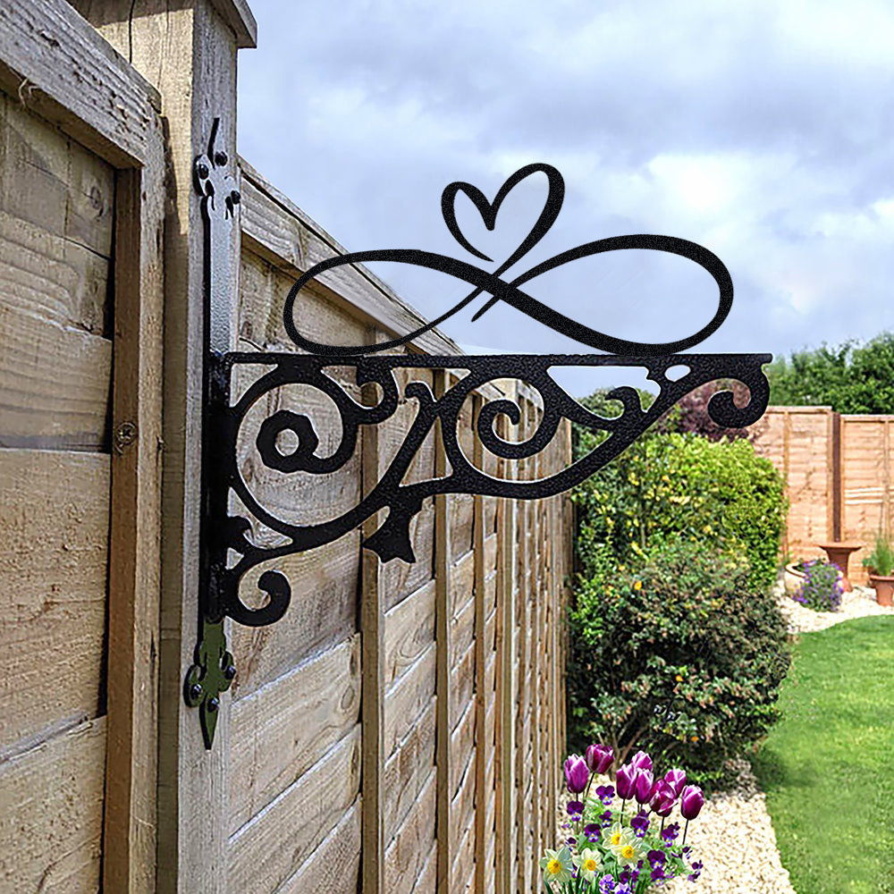 Fun garden hanging basket