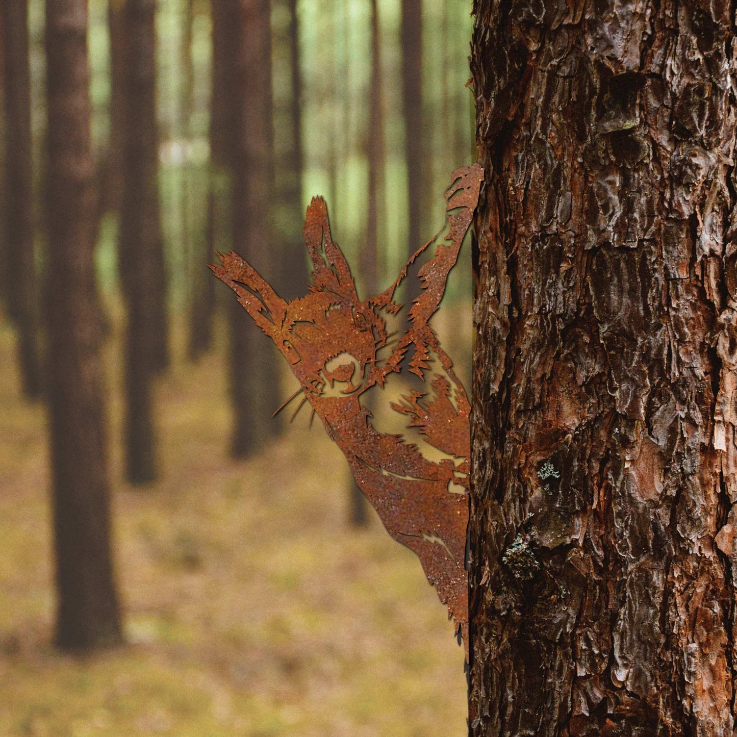 Curious Squirrel Tree Plug